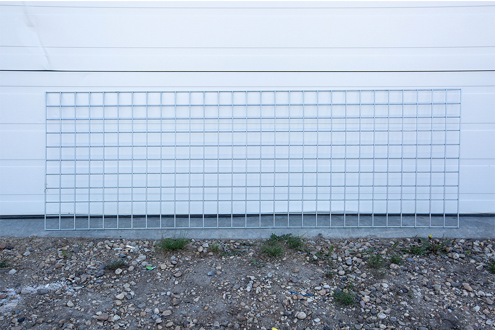rust-oleum-universal-spray-paint-diy-office-grid-inspirational-project-before