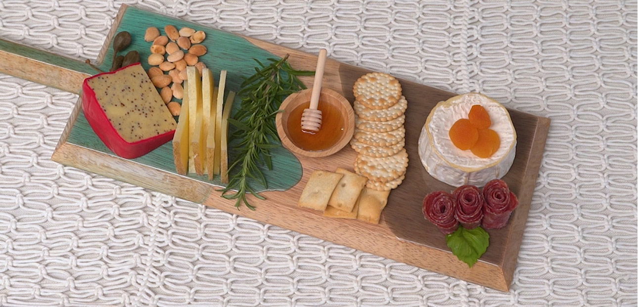 Serving wooden board