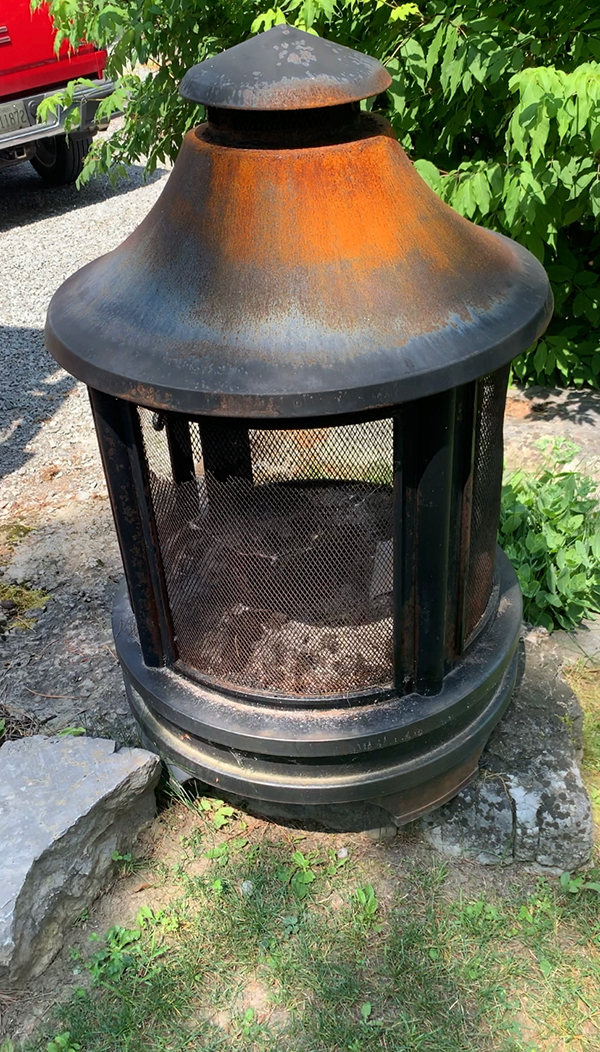 Rust-oleum-spray-paint-fire-pit-project-before