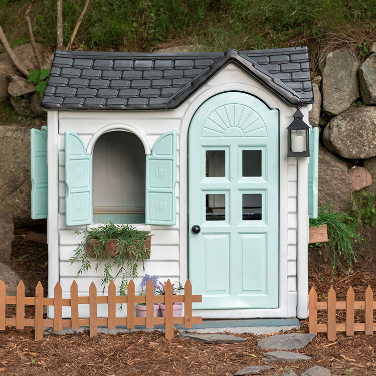 rust-oleum-spray-paint-playhouse-makeover-diy-inspirational-project-after